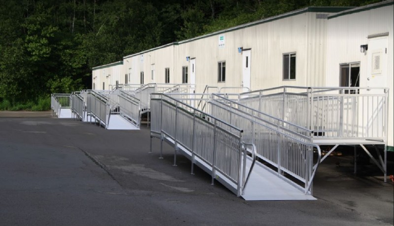 aluminum-rental-wheelchair-ramps-installed-for-temporary-mobile-homes.JPG